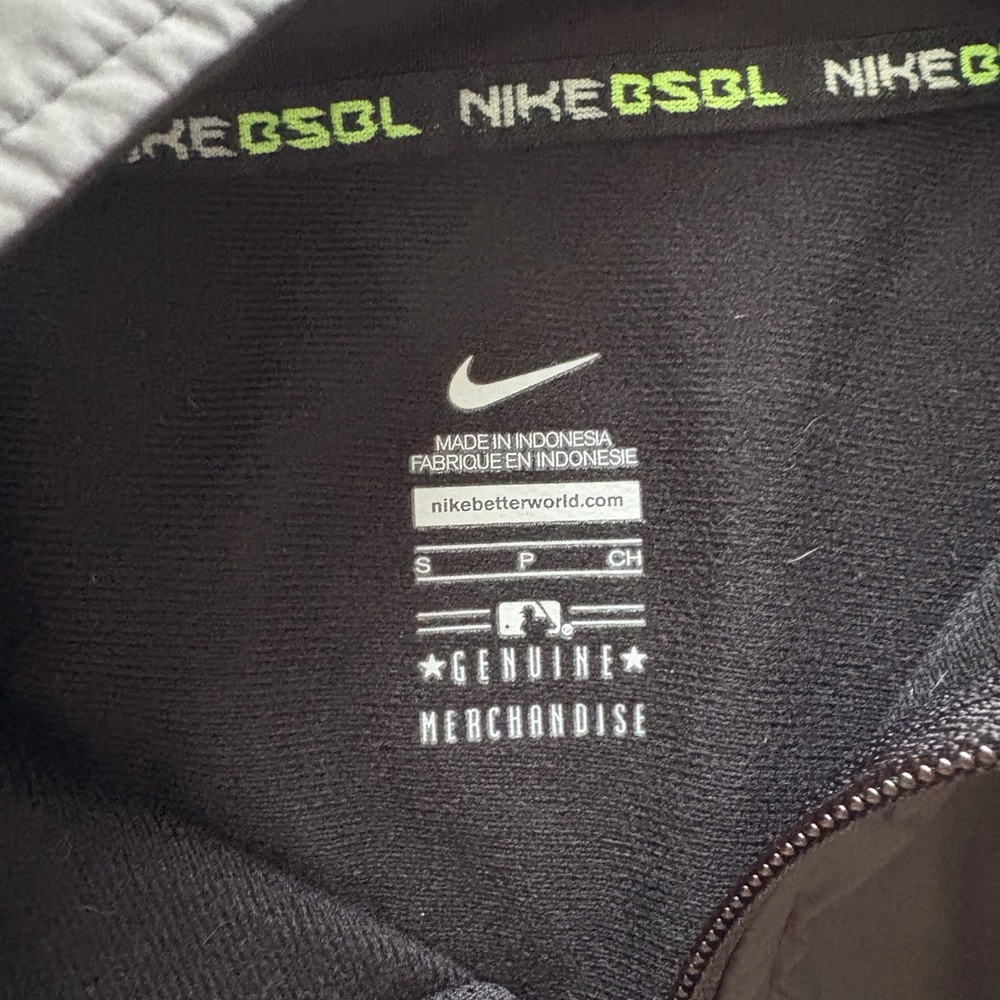 Giants Jacket - Picture 3 of 3